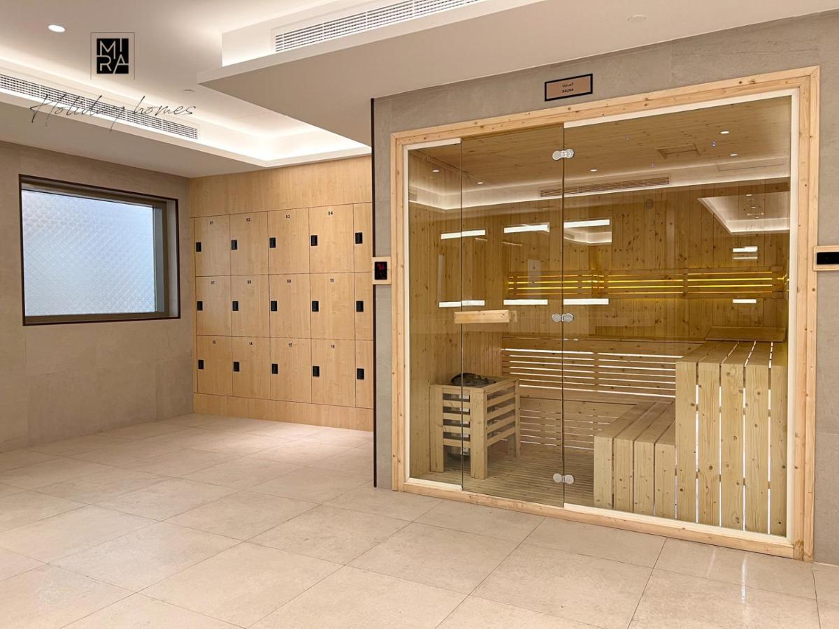 Mira Holiday Homes - Newly Furnished Studio In Downtown Дубай Екстериор снимка